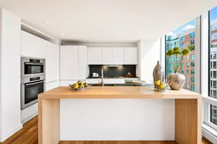 166 W 18th St, New York City, NY 10011 - Photo 3