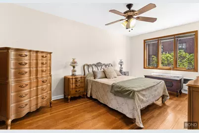 61-25 69th Place, New York City, NY 11379 - Photo 7