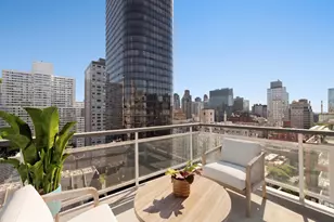 200 E 66th St, New York City, NY 10065 - Photo 9