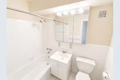 370 Ocean Parkway #3C, New York City, NY 11218 - Photo 5