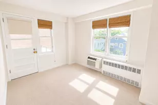 370 Ocean Pkwy, New York City, NY 11218 - Photo 3