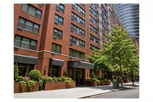 220 E 54th St, New York City, NY 10022 - Photo 11