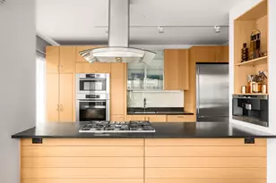 100 W 18th St, New York City, NY 10011 - Photo 5