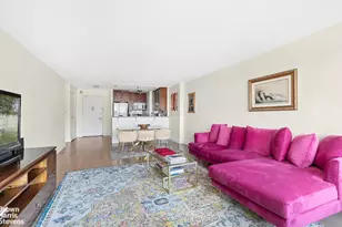 300 E 59th St, New York, NY 10022 - Photo 3
