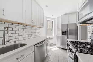 601 E 19th St, New York City, NY 11226 - Photo 7