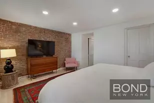 233 E 18th St, New York City, NY 10003 - Photo 9
