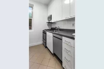360 W 55th Street #4C, New York City, NY 10019 - Photo 5