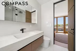 21-17 38th St, New York City, NY 11105 - Photo 9