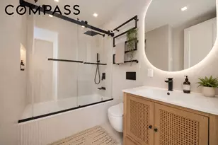 21-17 38th St, New York City, NY 11105 - Photo 15