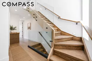 21-17 38th St, New York City, NY 11105 - Photo 5