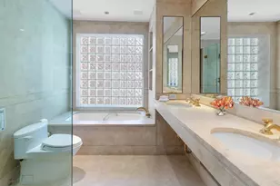 860 Park Ave, New York City, NY 10075 - Photo 11