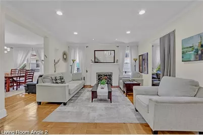 11116 76th Drive, New York City, NY 11375 - Photo 3