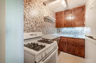3235 Cambridge Ave, New York City, NY 10463 - Photo 9