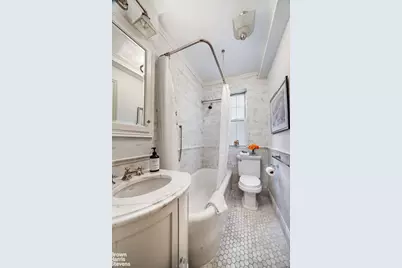 136 E 64th Street #3C/D, New York, NY 10065 - Photo 15