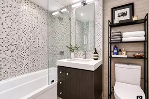 432 W 52nd St, New York City, NY 10019 - Photo 5