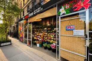 432 W 52nd St, New York City, NY 10019 - Photo 13