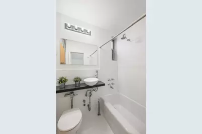 321 E 89th Street #3E, New York City, NY 10128 - Photo 3