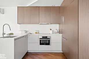 553 W 182nd St, New York City, NY 10033 - Photo 5