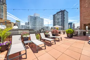 220 E 67th St, New York City, NY 10021 - Photo 11