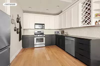 746 E 6th Street, New York City, NY 10009 - Photo 11