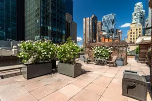 205 W 57th St, New York City, NY 10019 - Photo 13