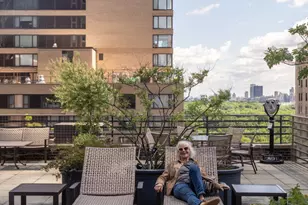 205 W 57th St, New York City, NY 10019 - Photo 9
