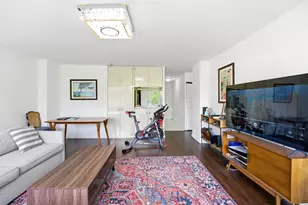 300 E 33rd St, New York City, NY 10016 - Photo 7