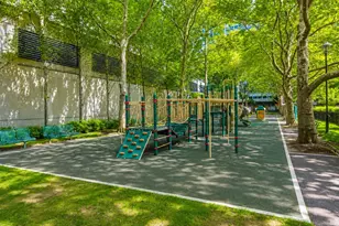 300 E 33rd St, New York, NY 10016 - Photo 21