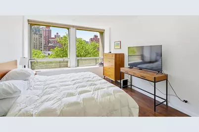 300 E 33rd Street #6N, New York City, NY 10016 - Photo 9