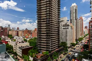 200 E 61st St, New York City, NY 10065 - Photo 11