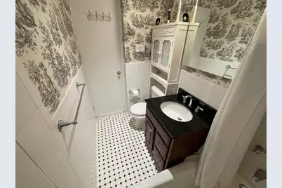 240 E 76th Street #17H, New York City, NY 10021 - Photo 21