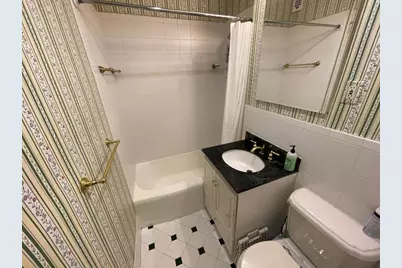 240 E 76th Street #17H, New York City, NY 10021 - Photo 11