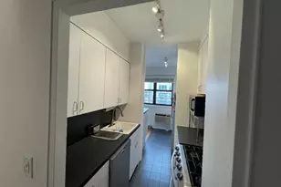 240 E 76th St, New York City, NY 10021 - Photo 9