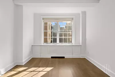 28 E 10th Street #10B, New York City, NY 10003 - Photo 9