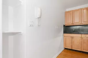 333 E 34th St, New York City, NY 10016 - Photo 7