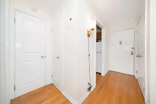 333 E 34th St, New York City, NY 10016 - Photo 9