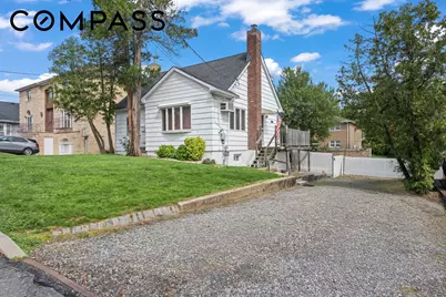 223 Darlington Avenue, New York City, NY 10312 - Photo 1