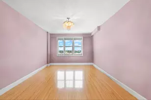 370 Ocean Pkwy, New York City, NY 11218 - Photo 9