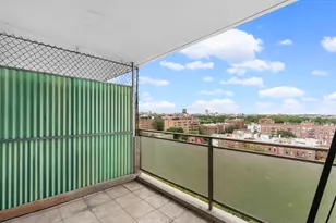 370 Ocean Pkwy, New York City, NY 11218 - Photo 17