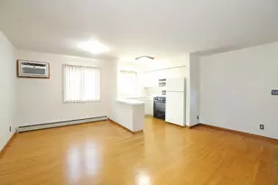 735 Woodrow Rd, New York City, NY 10312 - Photo 9