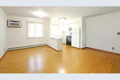 735 Woodrow Road, New York City, NY 10312 - Photo 9
