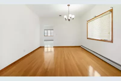735 Woodrow Road, New York City, NY 10312 - Photo 19