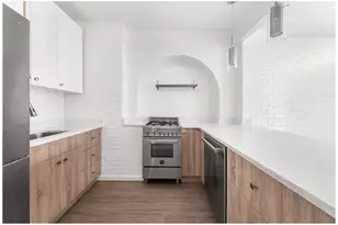 119 South St, New York, NY 10038 - Photo 1