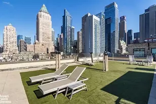 325 W 45th St, New York City, NY 10036 - Photo 5