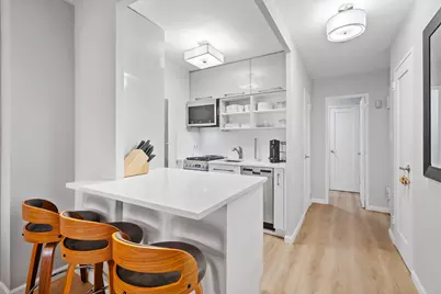 301 E 62nd Street #14-J, New York, NY 10065 - Photo 5
