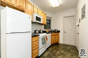 406 W 48th St, New York, NY 10036 - Photo 3