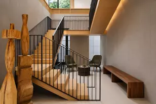 135 E 47th St, New York City, NY 10017 - Photo 5