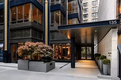 135 E 47th Street #19C, New York, NY 10017 - Photo 5