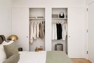 135 E 47th St, New York, NY 10017 - Photo 3