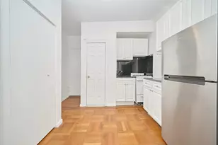 223 E 58th St, New York, NY 10022 - Photo 5